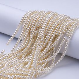 Glass pearls 4 mm., 1 strand
