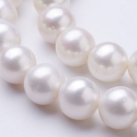 Natural freshwater pearls, 11-12 mm., 1 strand