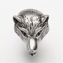 Stainless steel 304 cuticle clasp "Wolf", 26x19x21 mm., 1 pcs. MD2011
