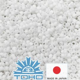 Бисер TOHO®, матовый непрозрачный, белый, радуга TR-11-761 11/0 (2,2 мм) 10 г.