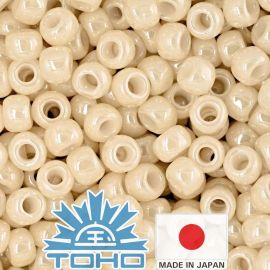 TOHO® Seed Beads Opaque-Lustered Lt Beige TR-11-123 11/0 (2,2 mm) 10 g.
