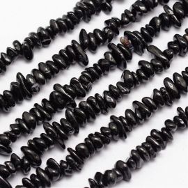 Naturaalsed mustad Spineli kiibid 4-12x4-12 mm., 1 haru AK1721