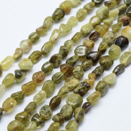 Natürliche grüne Granatperlen 5x4 mm., 1 Faden.