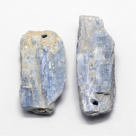 Dabīgais kianīta/distenīta kulons 30x10x3 mm. 1 gab.