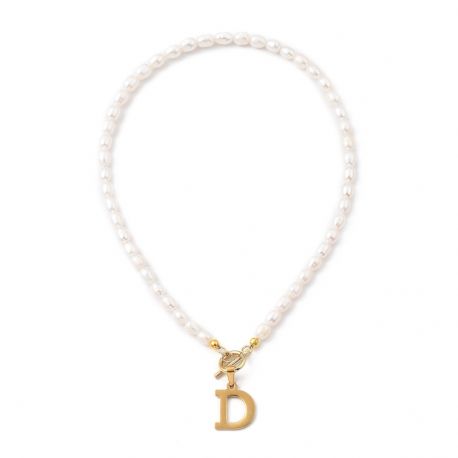 Saldūdens pērļu kaklarota ar "D" kulonu 7x4 mm. 1 gab.