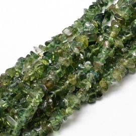 Каменные бусы - Натуральные осколки апатита. Зеленый цвет размер 14-5х10-4х8-1 мм 1 нить