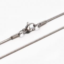 Stainless steel 304 chain with clasp, thickness ~0.9 mm. 1 pc