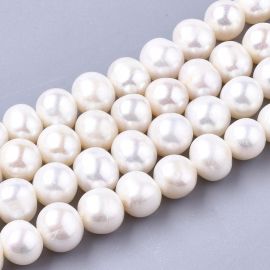Natural freshwater pearls AA class 9-8 mm. 1 thread