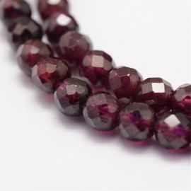 Naturaalsed granaathelmed 4 mm. 1 niit