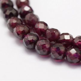 Natural garnet beads 4 mm. 1 thread