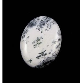Natūralus opalo dendrito kabošonas 40x30 mm KB0127