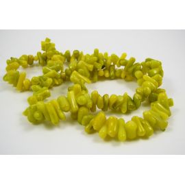 Naturkorallen-Splitterfaden, grünlich-gelb, Länge ca. 43 cm