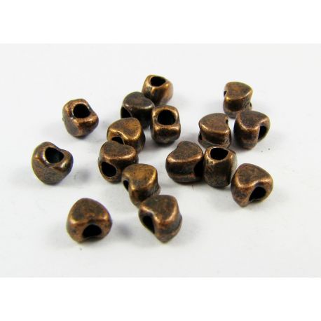 Vahe "süda" 4 mm 10 tk (1,10g) II0154