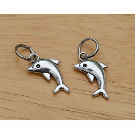 Pakabukas "Delfinas" su žiedeliu 23x14 mm., 1 vnt. MD1692